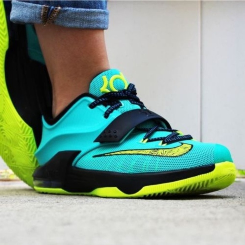 Nike KD VII Hyper Youth Shoes Size 6.5 YOUTH